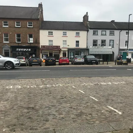 펜션 Bedale Cottage 비데일